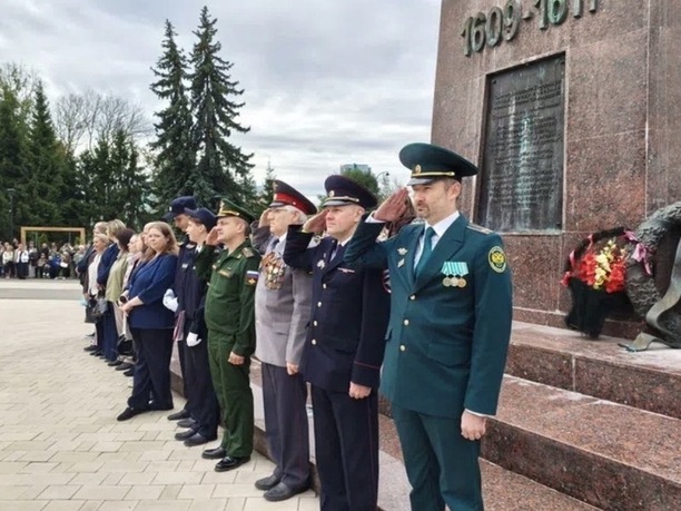 Начальник Смоленской таможни возглавил присягу новобранцев колледжа правоохранения