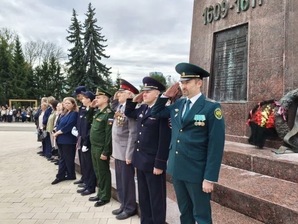 Начальник Смоленской таможни возглавил присягу новобранцев колледжа правоохранения