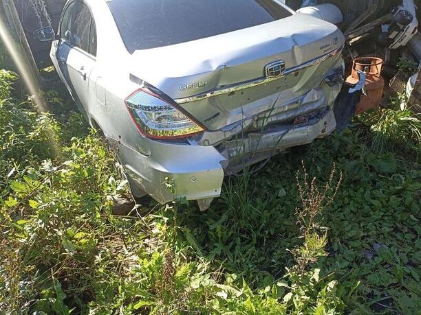 Уральская полиция задержала двух подозреваемых в угоне автомобиля семьи дорожного инспектора