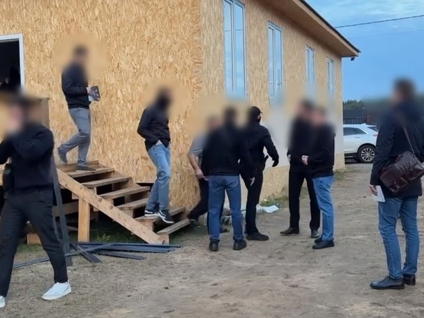 Владимирские силовики провели масштабную проверку цыганского поселения в Киржачском районе